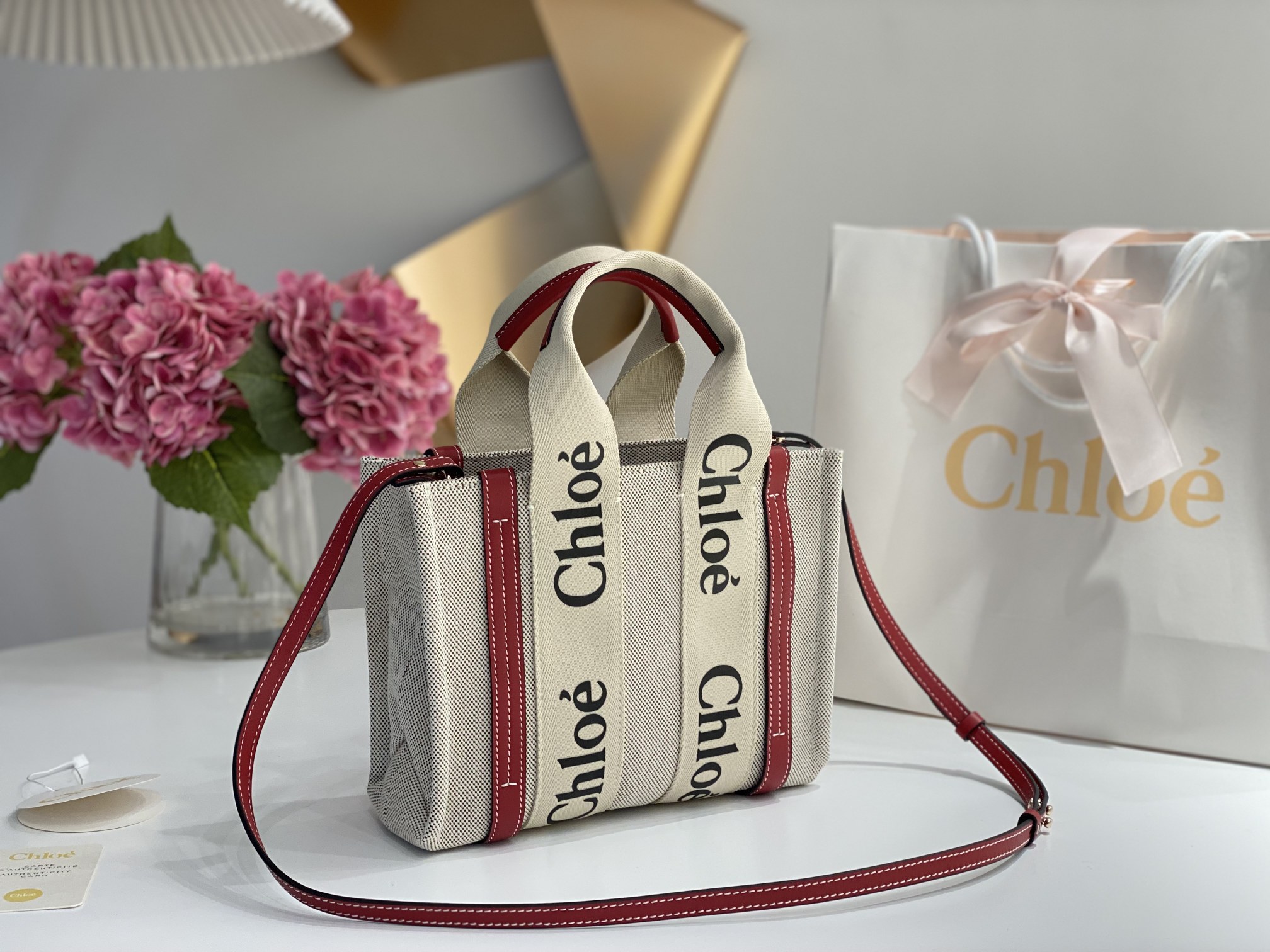 Chloe Small Woody Tote Bag In Linen
